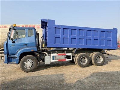 Kiper kamion Sinotruk HOWO NX 6x4
